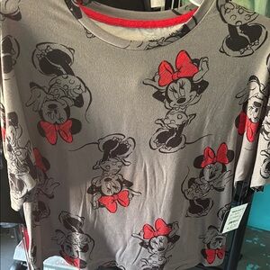 Disney Kids Minnie Mouse Gray and Red Shirt and shorts set